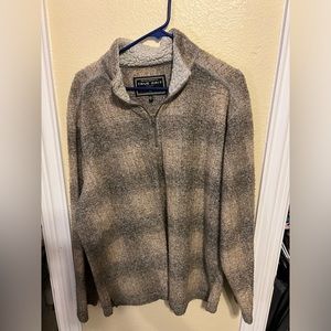 True Grit quarter zip pull over